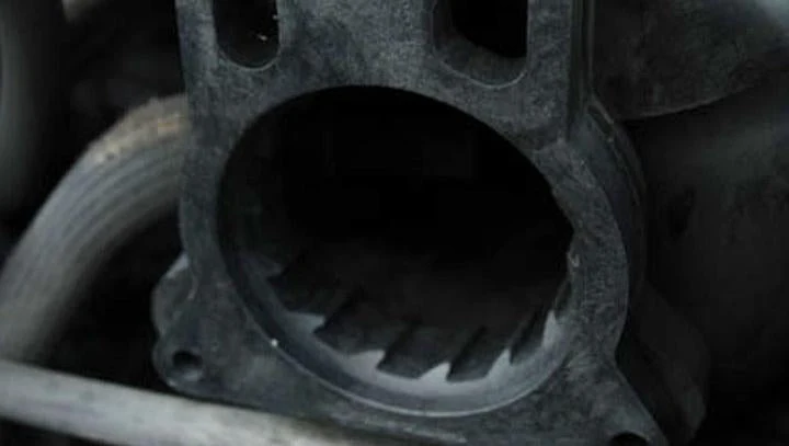 Fuel Injection Throttle Body Spacer <br> 99-07 Chevy Silverado GMC Sierra 1500 2500 HD - Image 3