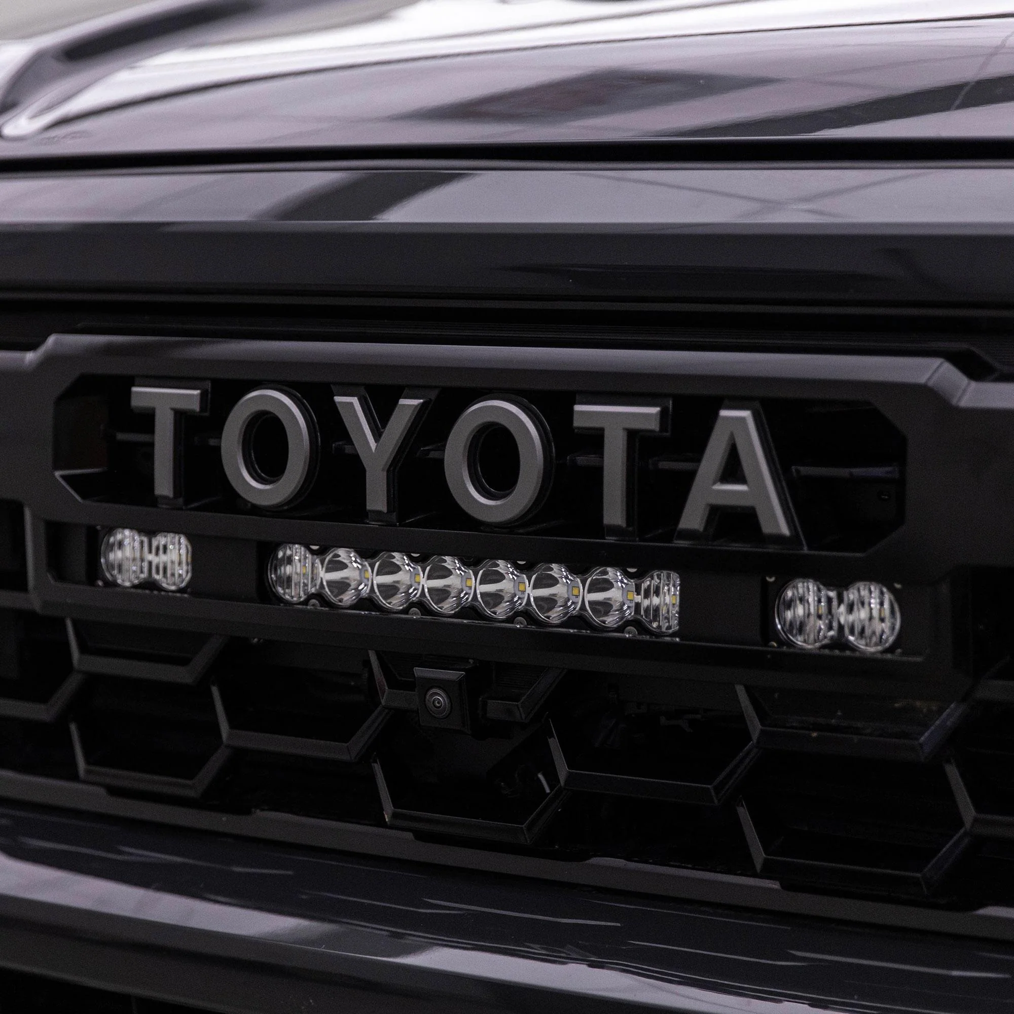S8 10-inch/S2 Pro Grille Light Kit <br> 24-25 Toyota Tacoma - Image 2